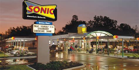 Burger Retaurants Sonic GA Fast Food Restaurants in Blairsville 30512 Sonic in Blairsville, GA Find out about healthy food, onion rings, and the hamburger shops near Blairsville, GA on our directory of Sonic locations and business hours. . Sonic open near me